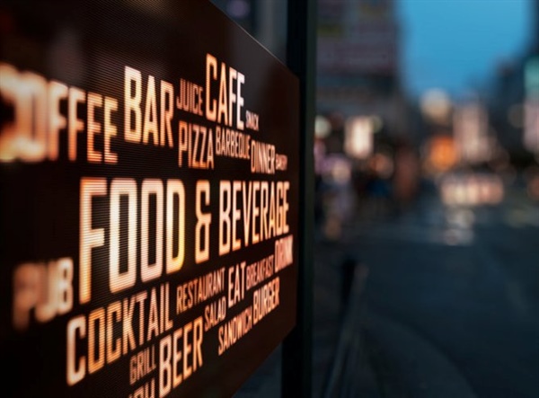 How to Perfect Your Outdoor Digital Signage Display Strategy